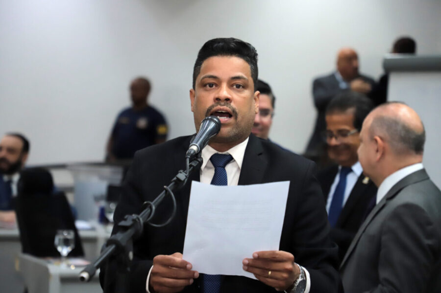 O GRITO DE SOCORRO DO ESPORTE: A GESTÃO QUE ESTÁ SUFOCANDO O FUTURO DE NOSSOS JOVENS