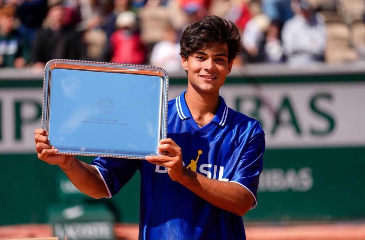 Guto Miguel vence Roland Garros juvenil e se torna 1º brasileiro campeão do torneio