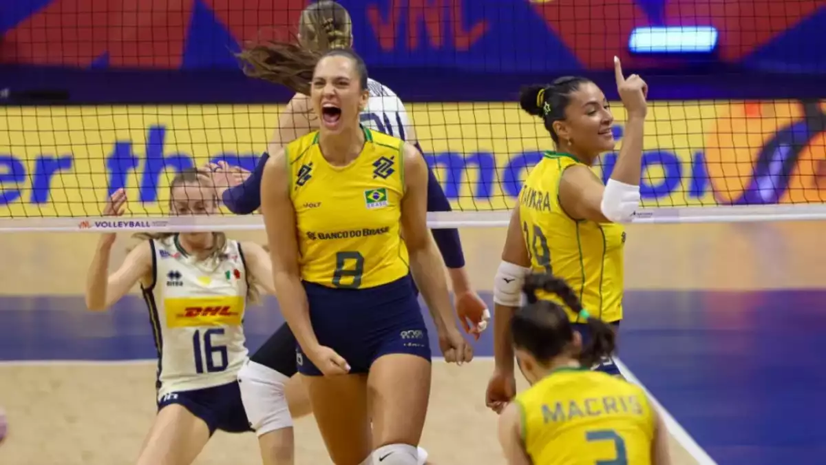 Seleção feminina de vôlei vence jogaço de cinco sets e encerra invencibilidade da Itália