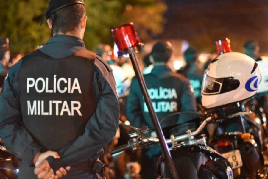 Sargento e cabo envolvidos em esquemas criminosos são excluídos da PM
