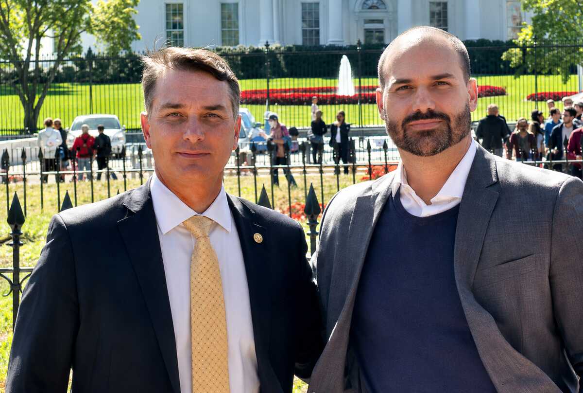 Eduardo Bolsonaro pede rompimento total com 'Novo' após críticas de Zema a Flávio