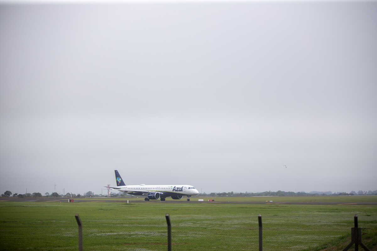 Neblina impede pousos e decolagens no aeroporto de Campo Grande