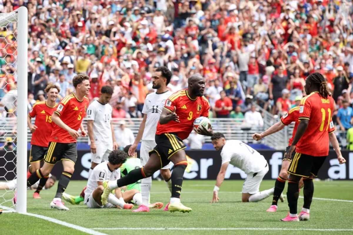 Lukaku sai do banco, participa de gol em 22 segundos e evita derrota da Bélgica para o Egito na Copa