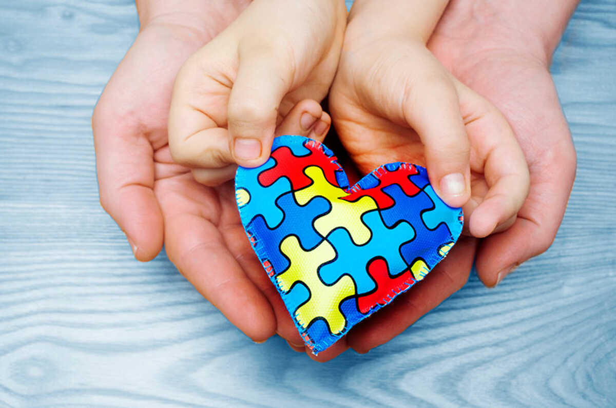 Nova lei prevê apoio psicológico e inclusão social para mães atípicas