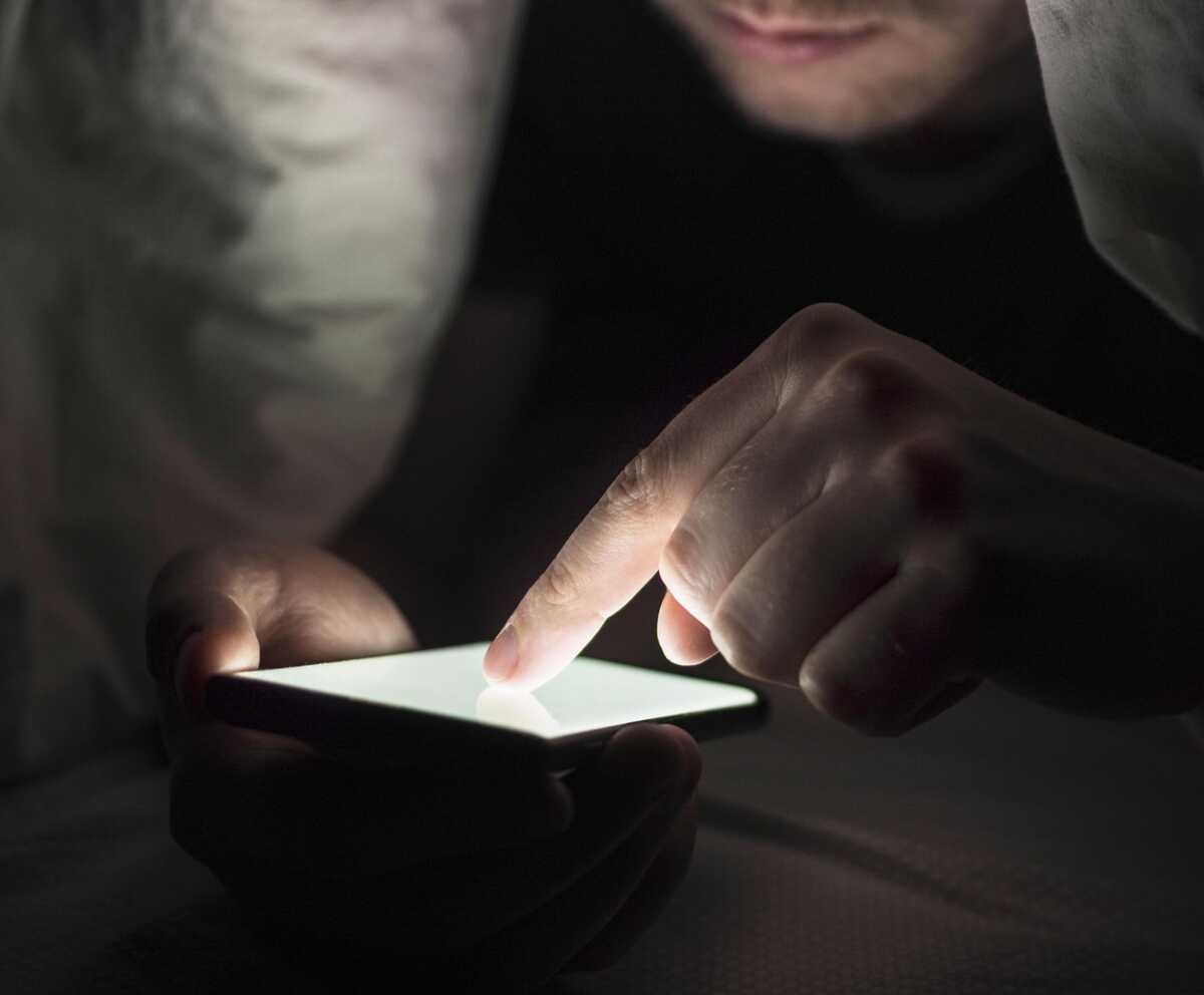 Especialistas alertam para o avanço da nomofobia, medo irracional de ficar sem o celular