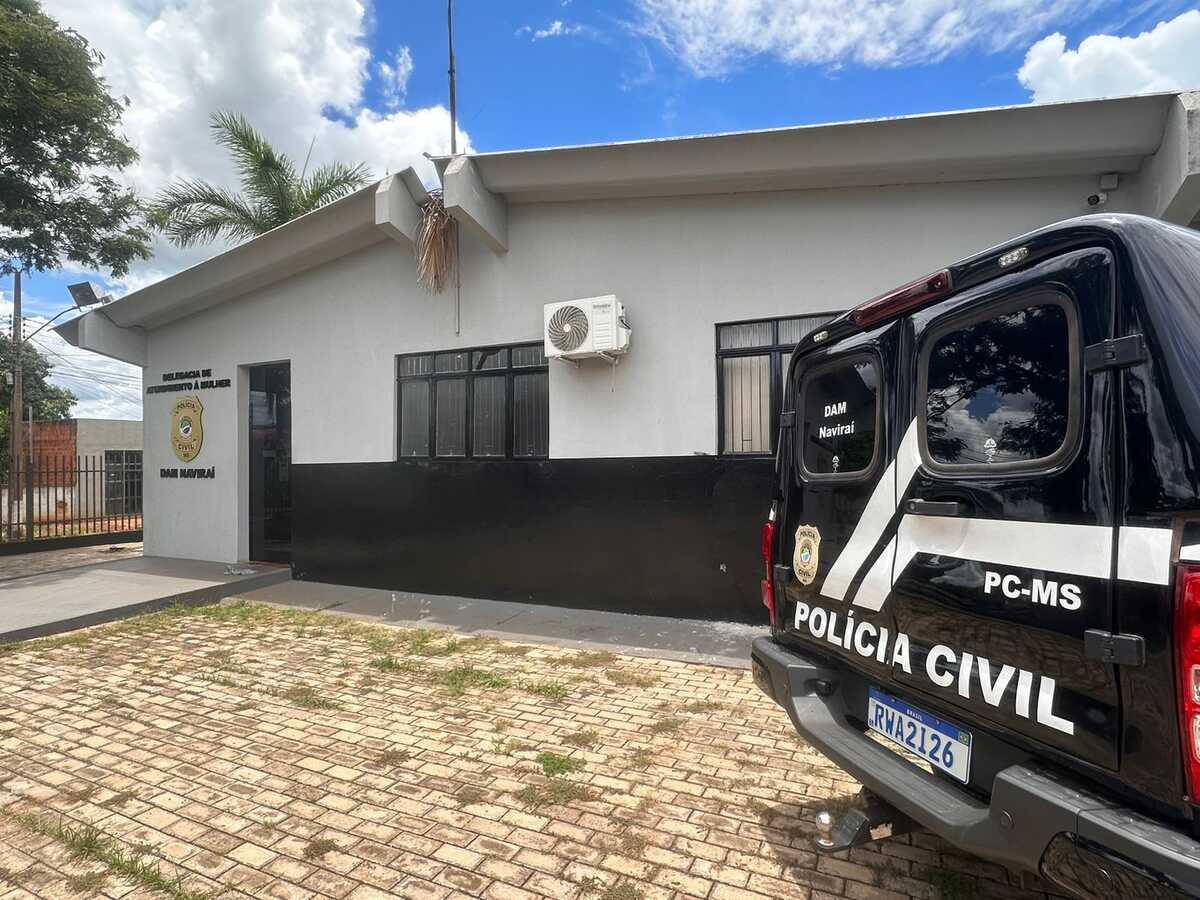 Suspeito de feminicídio é preso após câmeras mostrarem facão com sangue