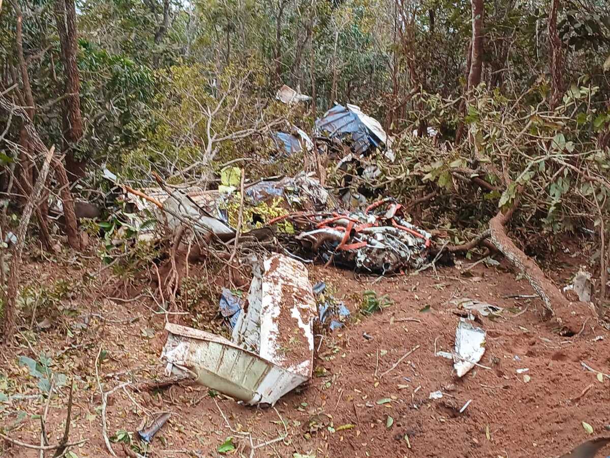 Homem e mulher morrem após queda de avião em Campo Grande