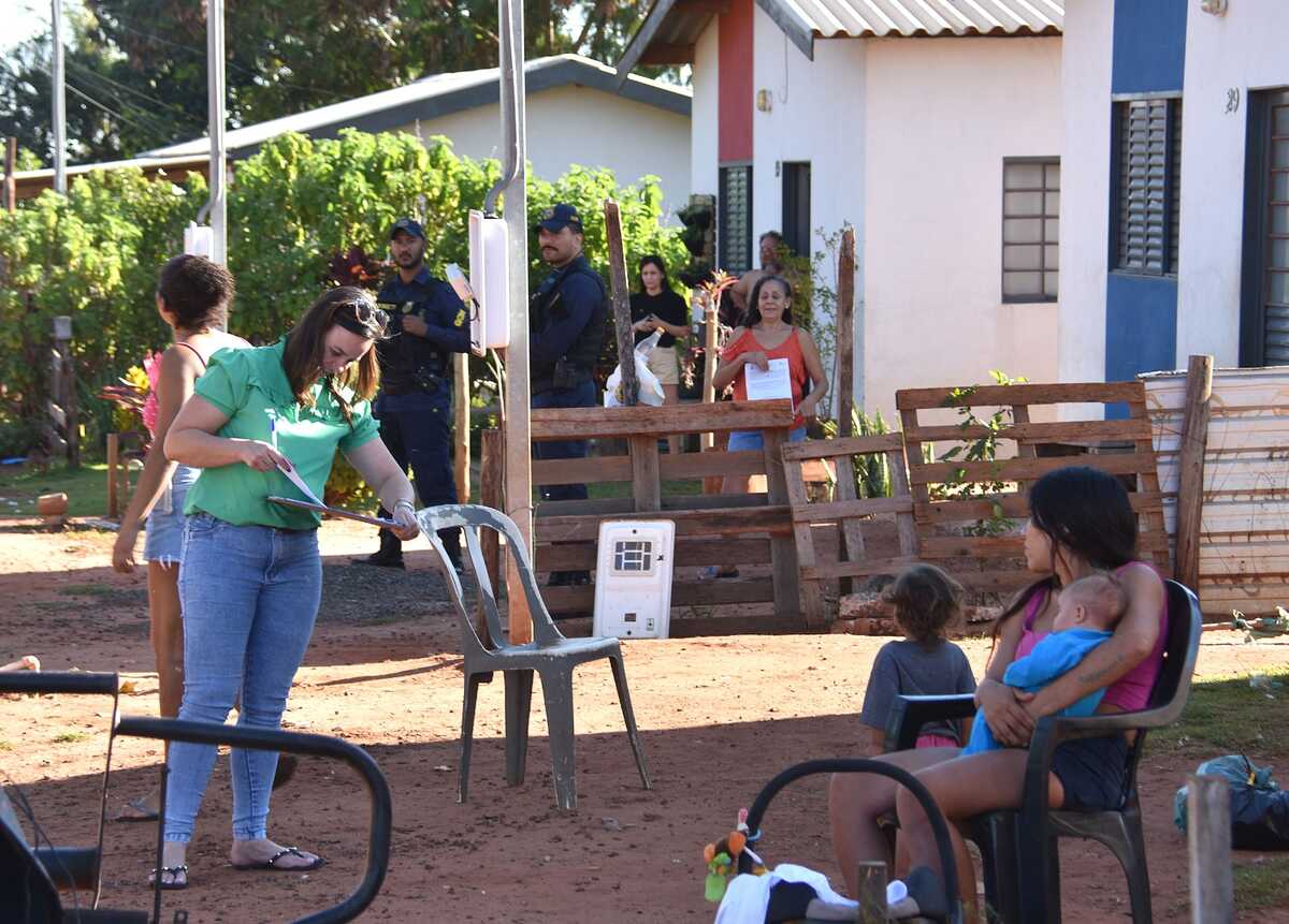 EMHA fiscaliza casas da antiga Comunidade Mandela em Campo Grande