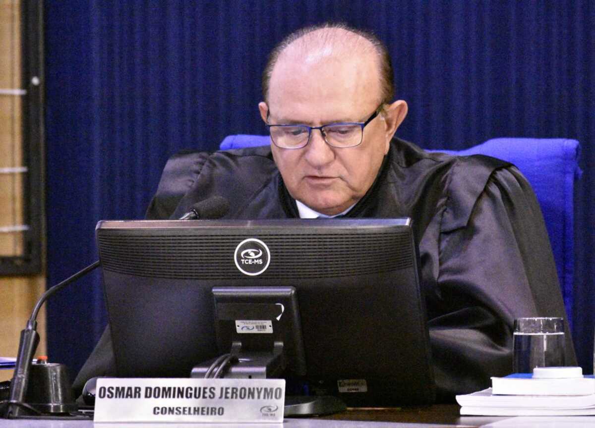 Juízes e promotores obtêm ajuda do TCE para recuperarem supesalários