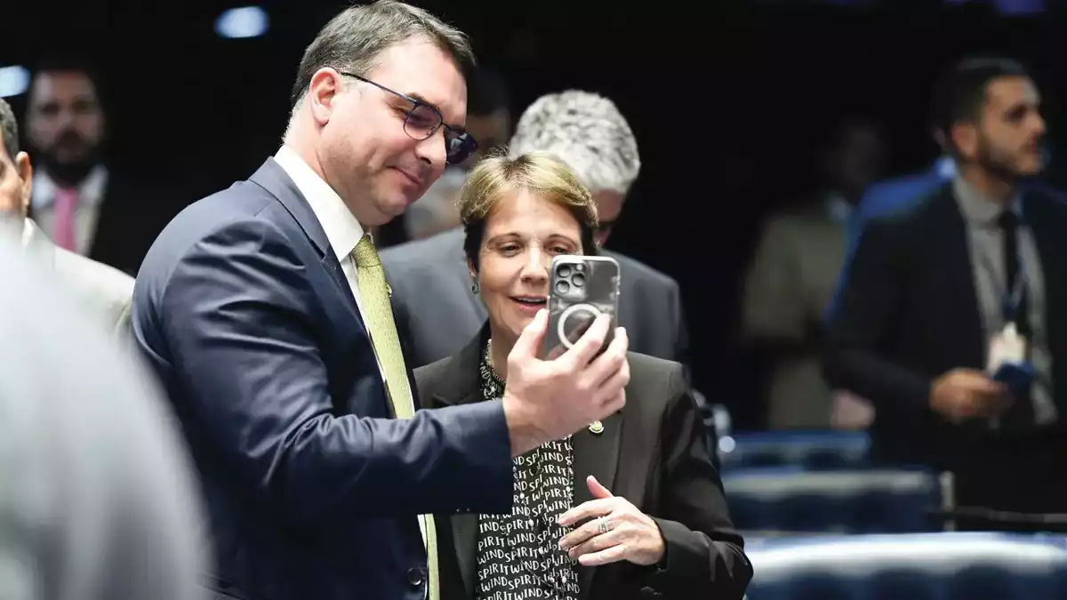 Presidente do PL deve convidar Tereza Cristina para ser vice de Flávio