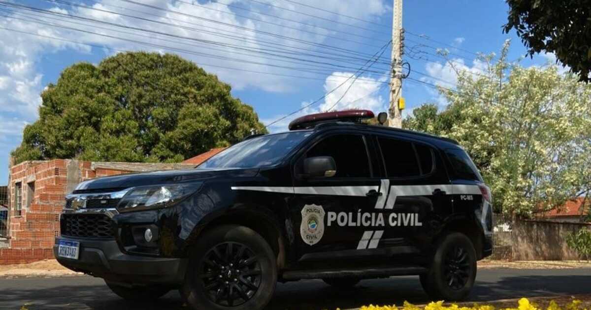 Adolescente é executado a tiros no sofá de casa em Campo Grande