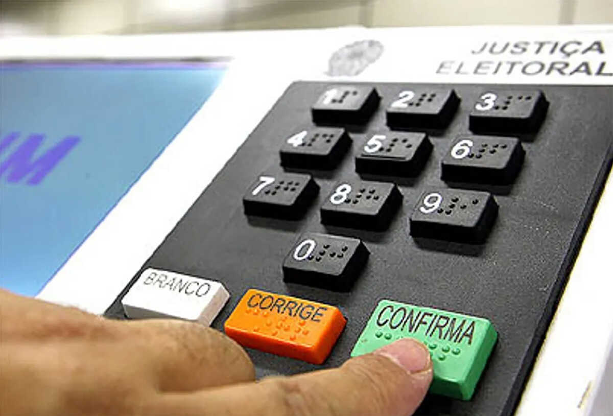 Período para solicitar voto em trânsito inicia hoje