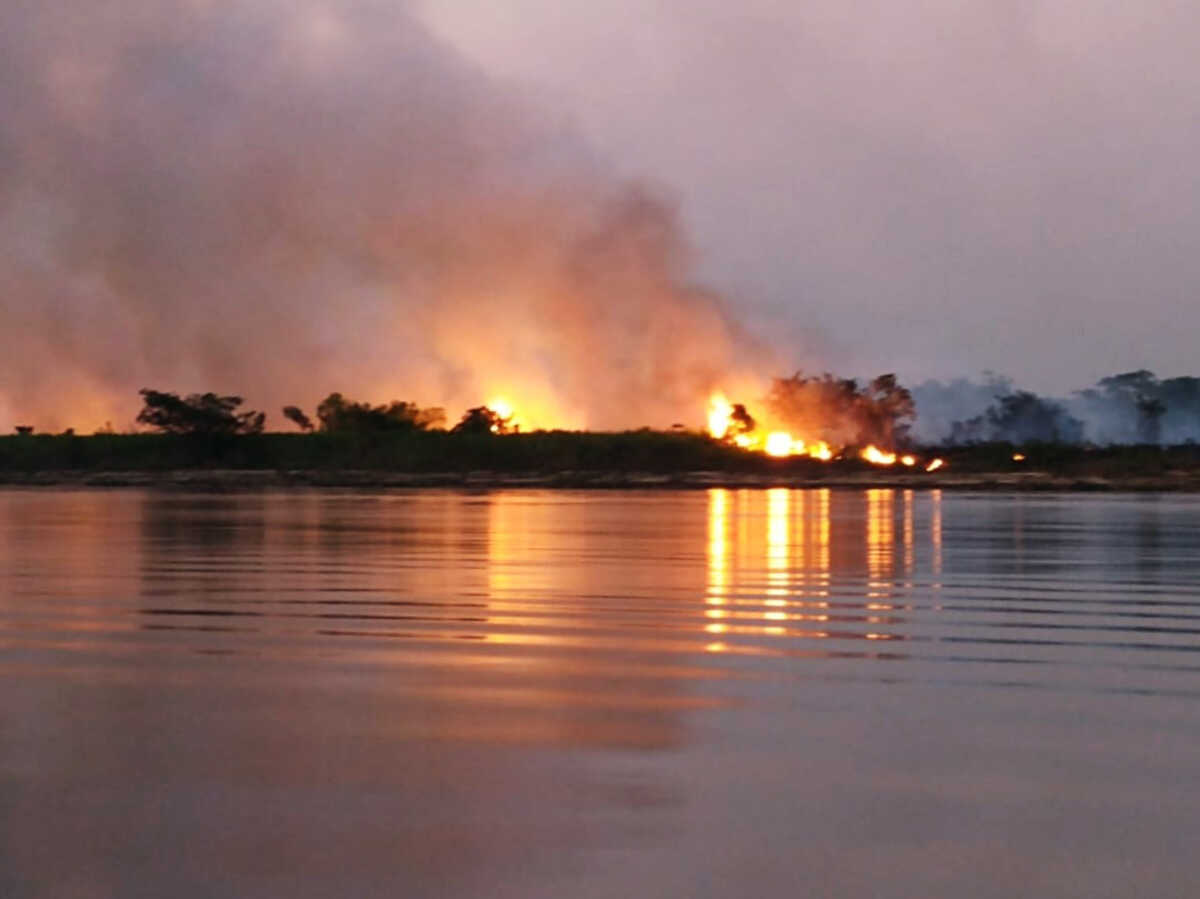 Incêndio está controlado no Pantanal, mas ativo, afirmam bombeiros