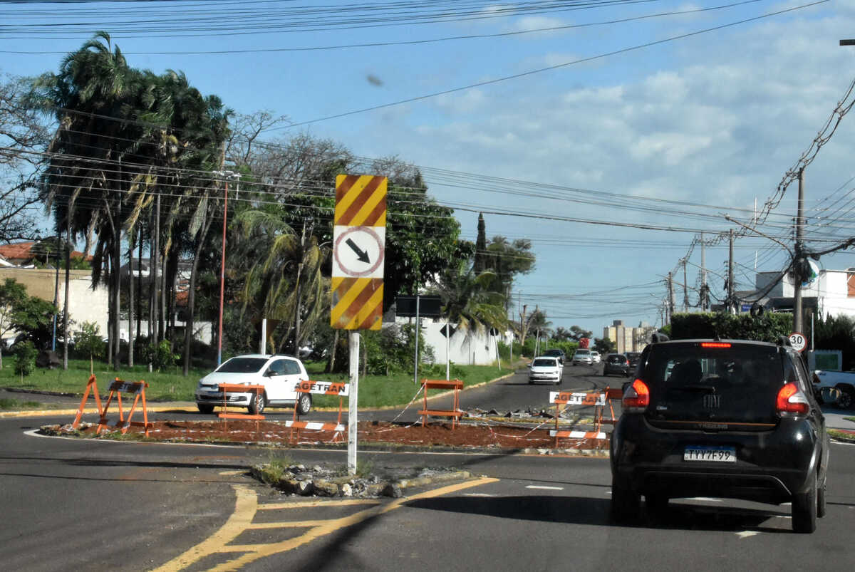 Obras tentam acabar com engarrafamentos crônicos em Campo Grande