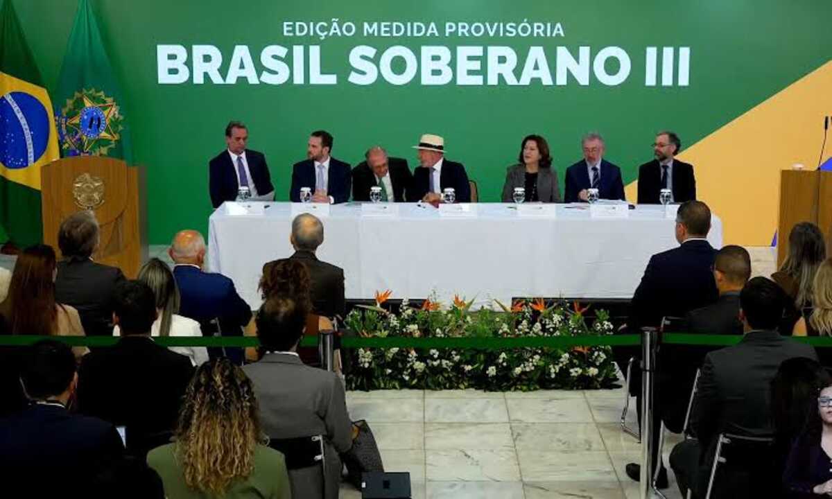 Lula diz que Brasil tem condições de sair fortalecido da crise comercial com os EUA